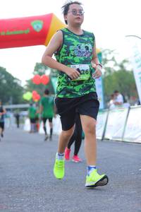 BIB: 126
                            <button type="button" onclick="openModal(3655086)" class="btn btn-primary btn-sm float-right btn-popup" data-toggle="modal" data-target=".modal-high-quality">
                        <i class="fas fa-shopping-cart"></i> Add to Cart
                    </button>
                                            <button type="button" onclick="isThisMe(3655086, true)" class="btn btn-success btn-sm float-right btn-popup btn-isme hidden" data-toggle="tooltip" data-placement="bottom" title="นี่คือรูปของคุณใช่ไหม คลิกที่นี่เพื่อเอาเข้าอัลบั้ม">
                        <i class="fas fa-plus"></i> Add to album
                    </button>
                    <button type="button" onclick="isThisMe(3655086, false)" class="btn btn-warning btn-sm float-right btn-popup btn-isnotme hidden">
                        <i class="fas fa-ban"></i> Remove from album
                    </button>